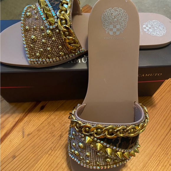 Vincent Camuto Blush Upscale Blinged-Out Jellie Sandals - Picture 3 of 8